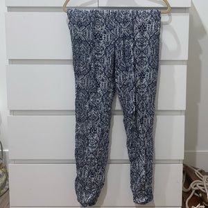 Flowy printed pants